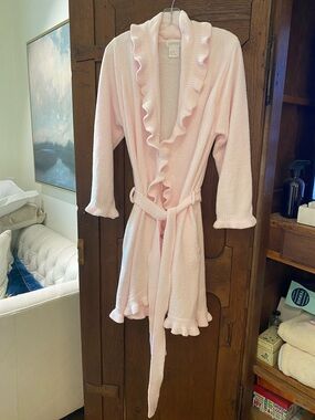 Softies Women's Light Pink Ruffle Trim Robe Sz L